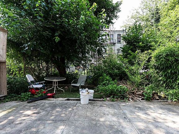 2nd image of 275 Menahan St #2R