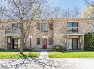 286 E Thirteen Mile Rd APT 203, Madison Heights, MI 48071