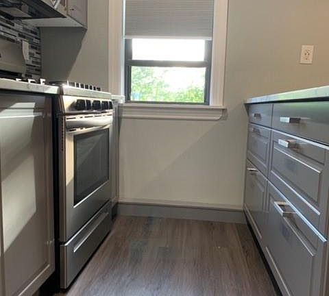 4th image of 5 Oakdale Mnr APT B1