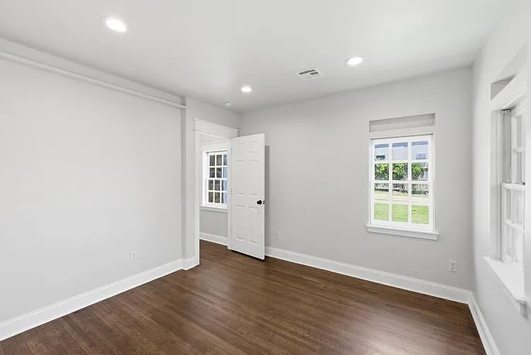 1745 S Gary Pl — Photo 15