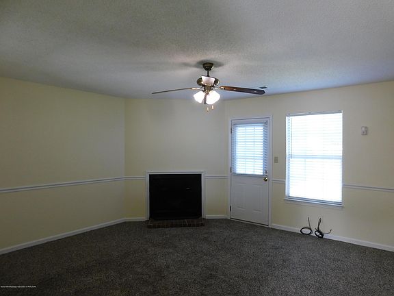 5th image of 8073 Creekwood Cir E