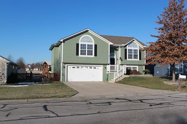 1st image of 836 Meadowood Dr
