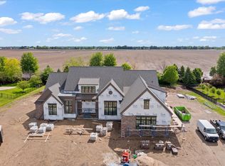 1404 Wyndemere Point Dr, Champaign, IL 61822