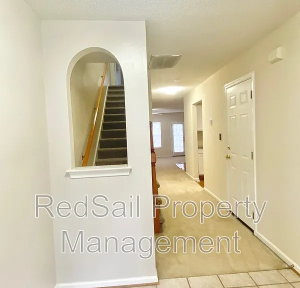 937 Allendale Dr — Photo 3