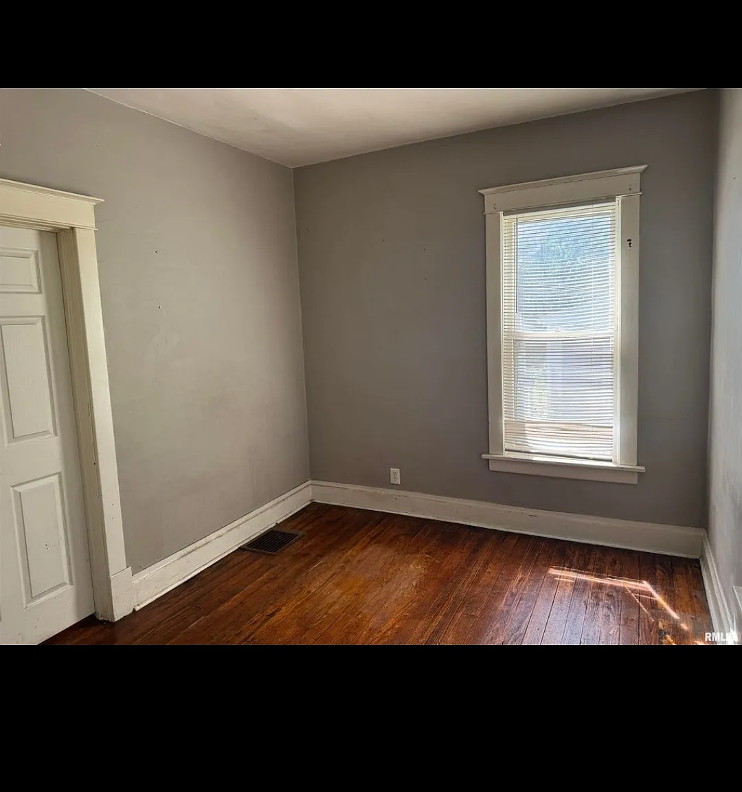 3 bed, 1348 sqft, $1,550 — Photo 4