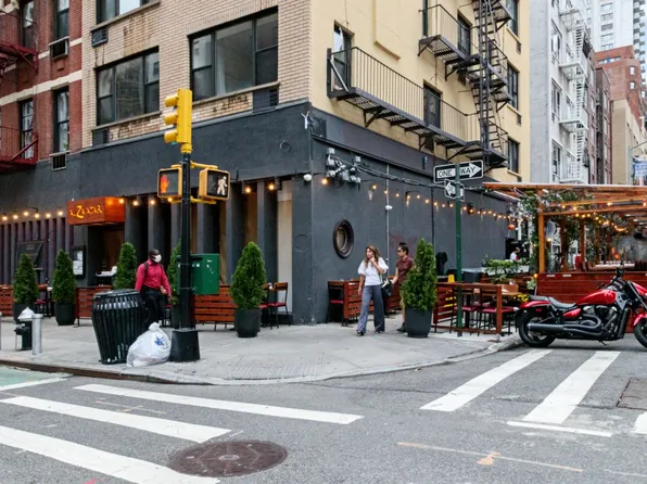 210 East 58th Street image 18 of 19