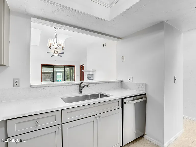 2366 Bitternut Way — Photo 7