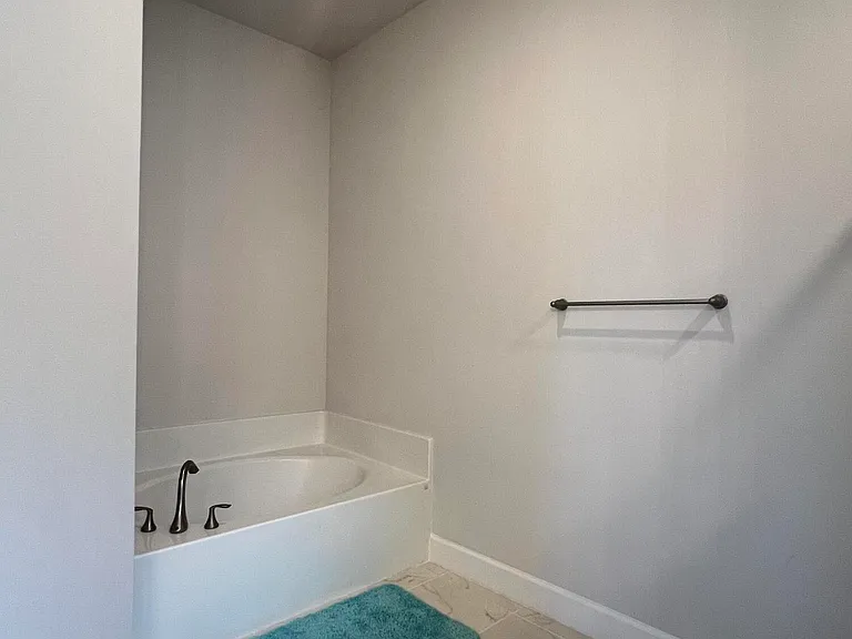 1843 Middlebury Dr SE — Photo 17