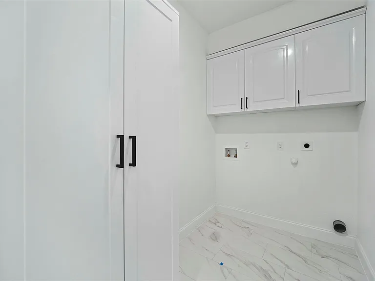 6238 Dewitt St — Photo 2