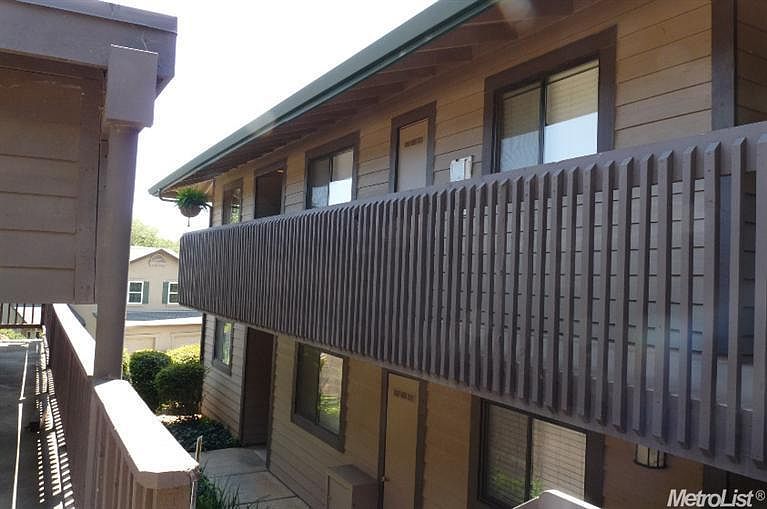 1st image of 3039 Estepa Dr Unit B