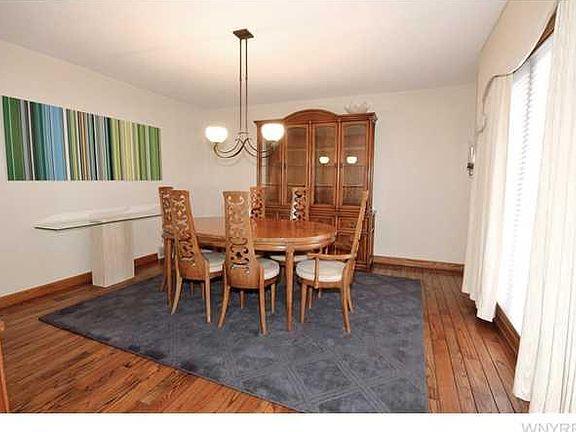 5th image of 131 Southwedge Dr