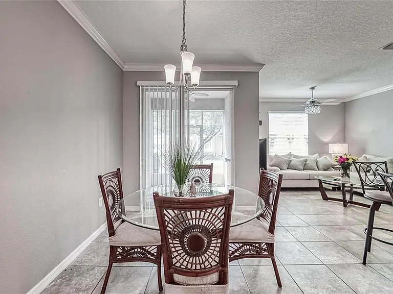 3903 Silverlake Way — Photo 12