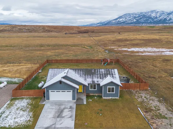 330 Wright St, Thayne, WY 83127