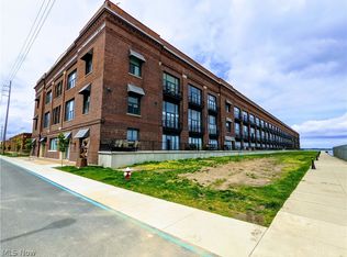 401 W Shoreline Dr Unit 204, Sandusky, OH