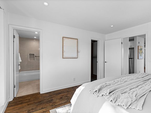 5th image of 2425 S Norfolk St APT 208