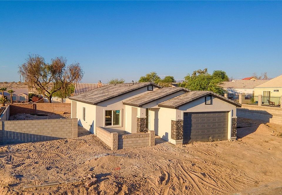 1833 E Calle Agrada Dr, Fort Mohave, AZ 86426 | Zillow