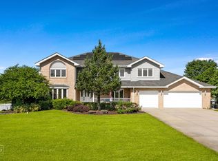 22600 S Farm View Rd, New Lenox, IL 60451