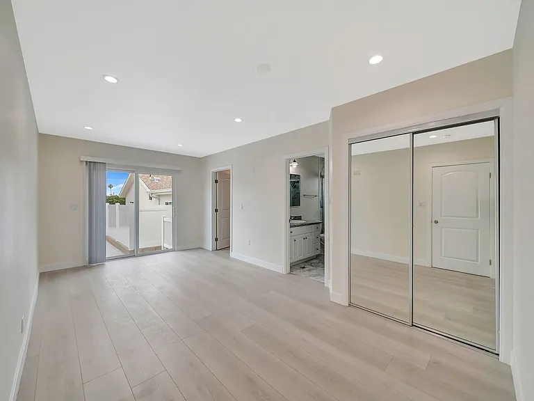 10951 Whitegate Ave — Photo 30