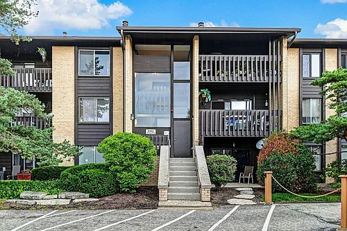 6182 Pinewood Ct #107 Photo 1