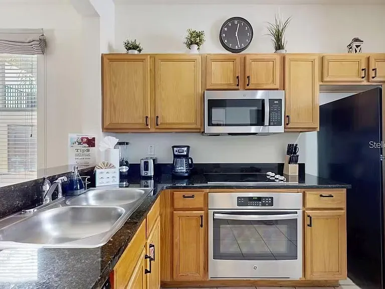 2713 Roadster Ln — Photo 11
