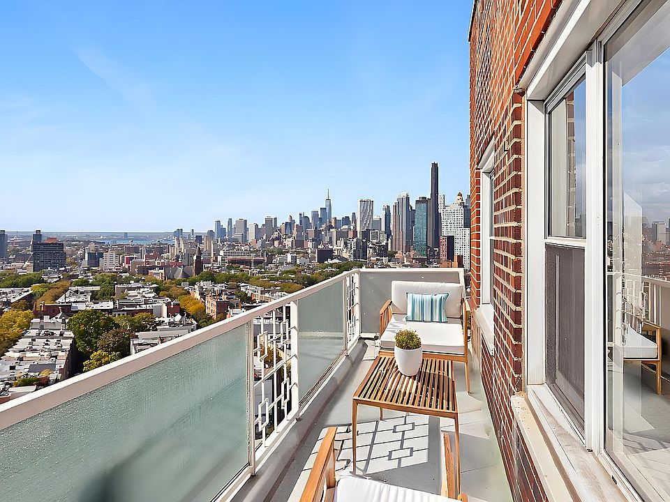 1st image of 10 Plaza St E APT 16C