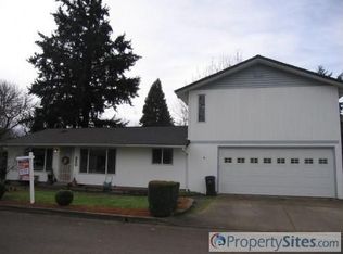880 N 26th St, Springfield, OR 97477
