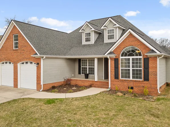 104 Kailors Cove Cir, Ringgold, GA 30736