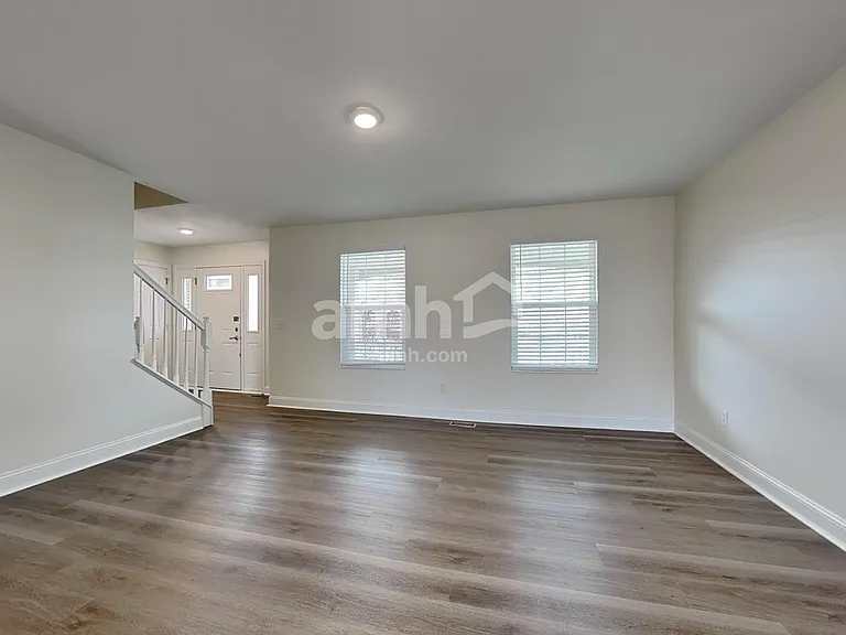 2243 Bluegrama Dr — Photo 4