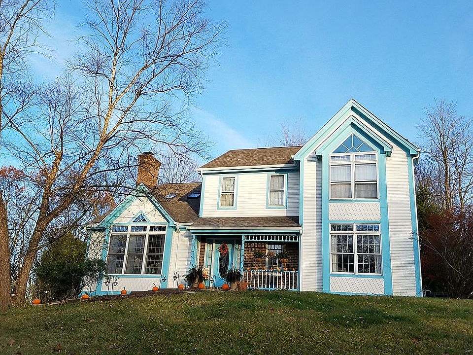 2nd image of 2429 Wedgewood Dr