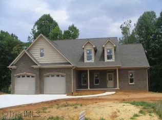 28 McAllister Park, Mocksville, NC 27028