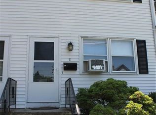 82 Pine St APT E, Manchester, CT 06040
