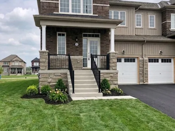 61 Central Square Blvd, Wasaga Beach, ON L9Z 0L9