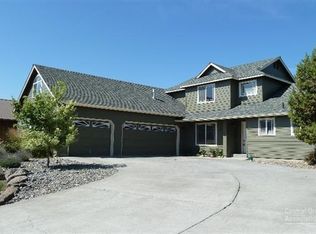 3056 SW Cascade Vista Dr, Redmond, OR 97756