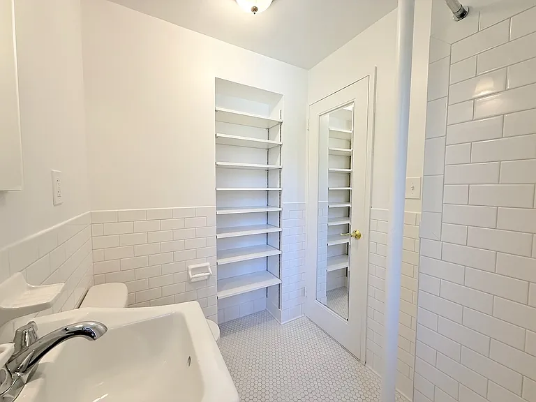 437 W 44th St #2FW — Photo 12