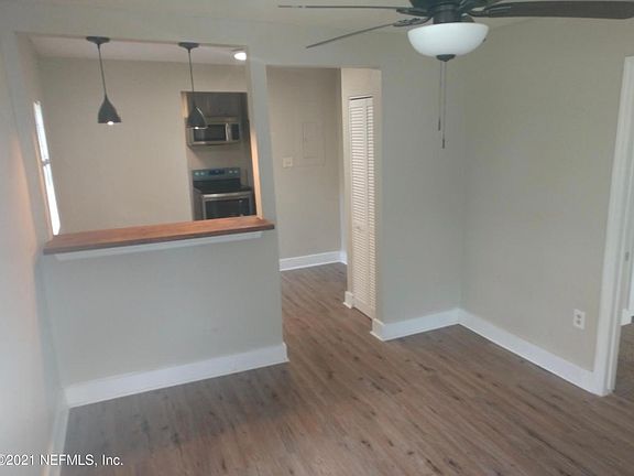 3rd image of 3607 Gilmore St