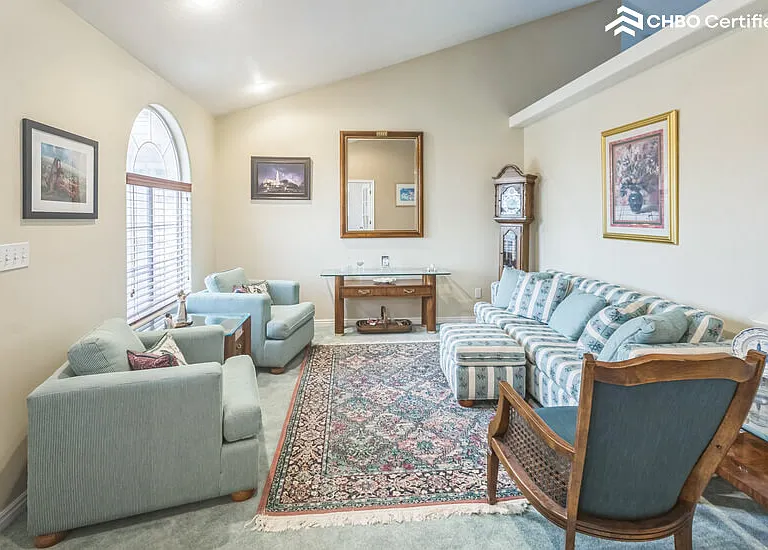 527 S Fort Dr — Photo 5