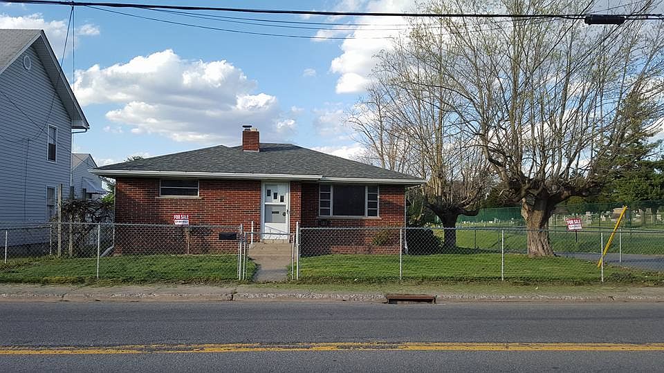 1st image of 1213 S Kanawha St