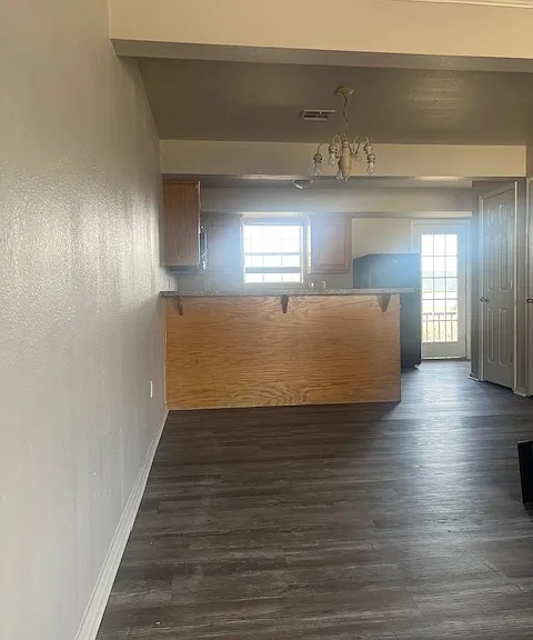 1718 E 67th Pl — Photo 5