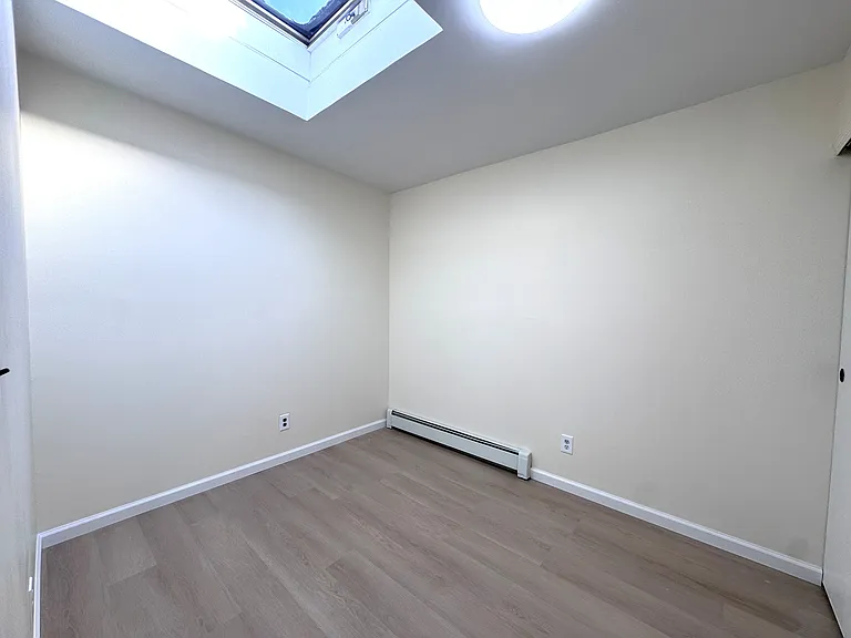 1285 Putnam Ave #1 — Photo 23