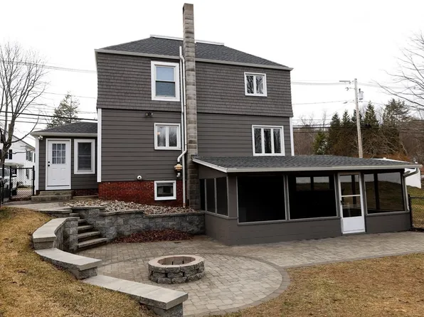 152 Central St, Georgetown, MA 01833