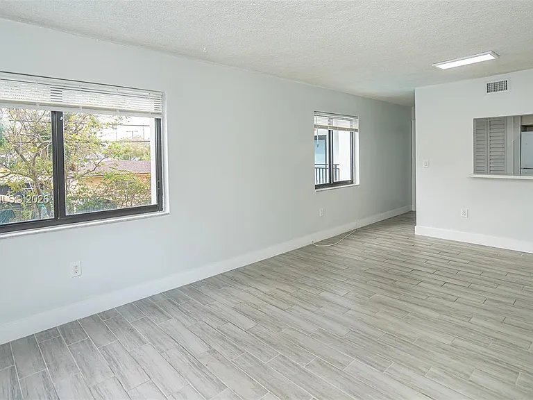 810 Salzedo St #15 — Photo 10
