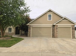 1633 Hickory Ave, Fruitland, ID 83619