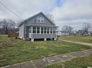 520 Monson St, East Peoria, IL 61611