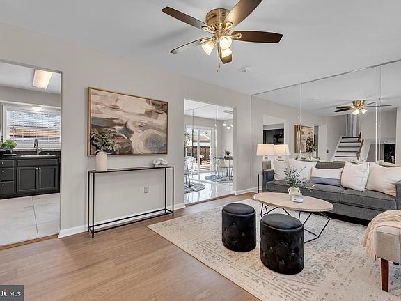 4th image of 2012 English Oak Ct
