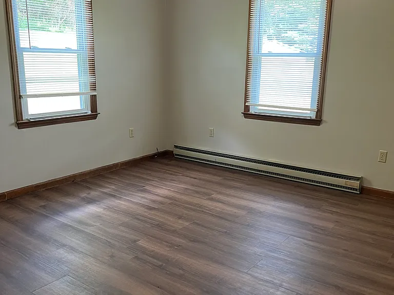 137 Lansing Dr #D — Photo 6