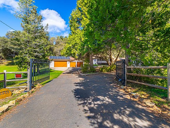 2nd image of 6233 Silver Ridge Ln