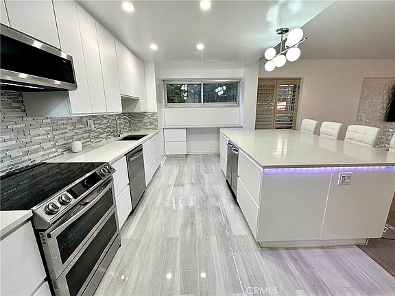 5th image of 10450 Wilshire Blvd Unit 2A