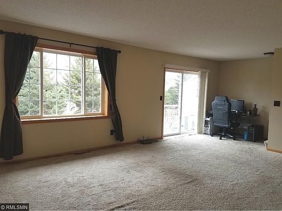 3rd image of 1613 County Road D E Unit I