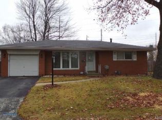 109 Barrington Dr, Belleville, IL 62223