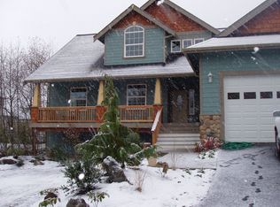 3715 W 8th St, Anacortes, WA 98221